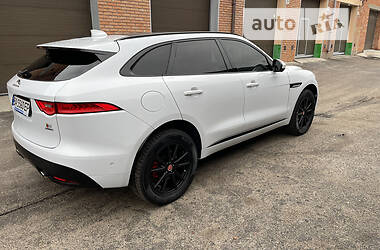 Внедорожник / Кроссовер Jaguar F-Pace 2018 в 