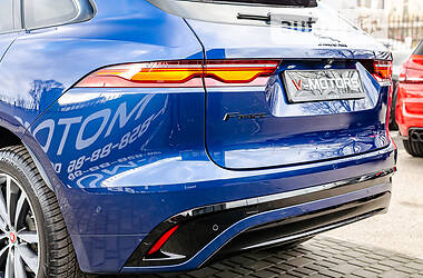 Внедорожник / Кроссовер Jaguar F-Pace 2021 в 