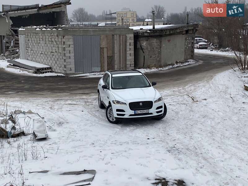 Внедорожник / Кроссовер Jaguar F-Pace 2016 в Киеве