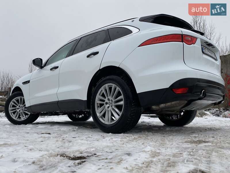 Внедорожник / Кроссовер Jaguar F-Pace 2016 в Киеве