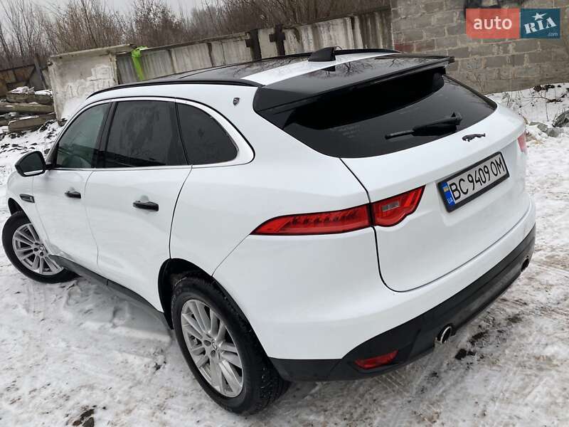 Внедорожник / Кроссовер Jaguar F-Pace 2016 в Киеве