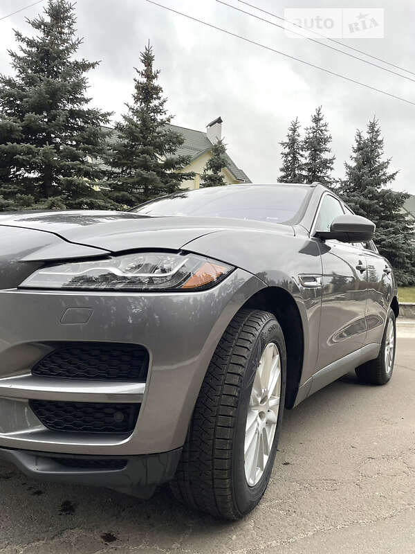 Позашляховик / Кросовер Jaguar F-Pace 2016 в Києві