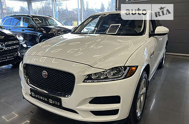 Внедорожник / Кроссовер Jaguar F-Pace 2017 в 