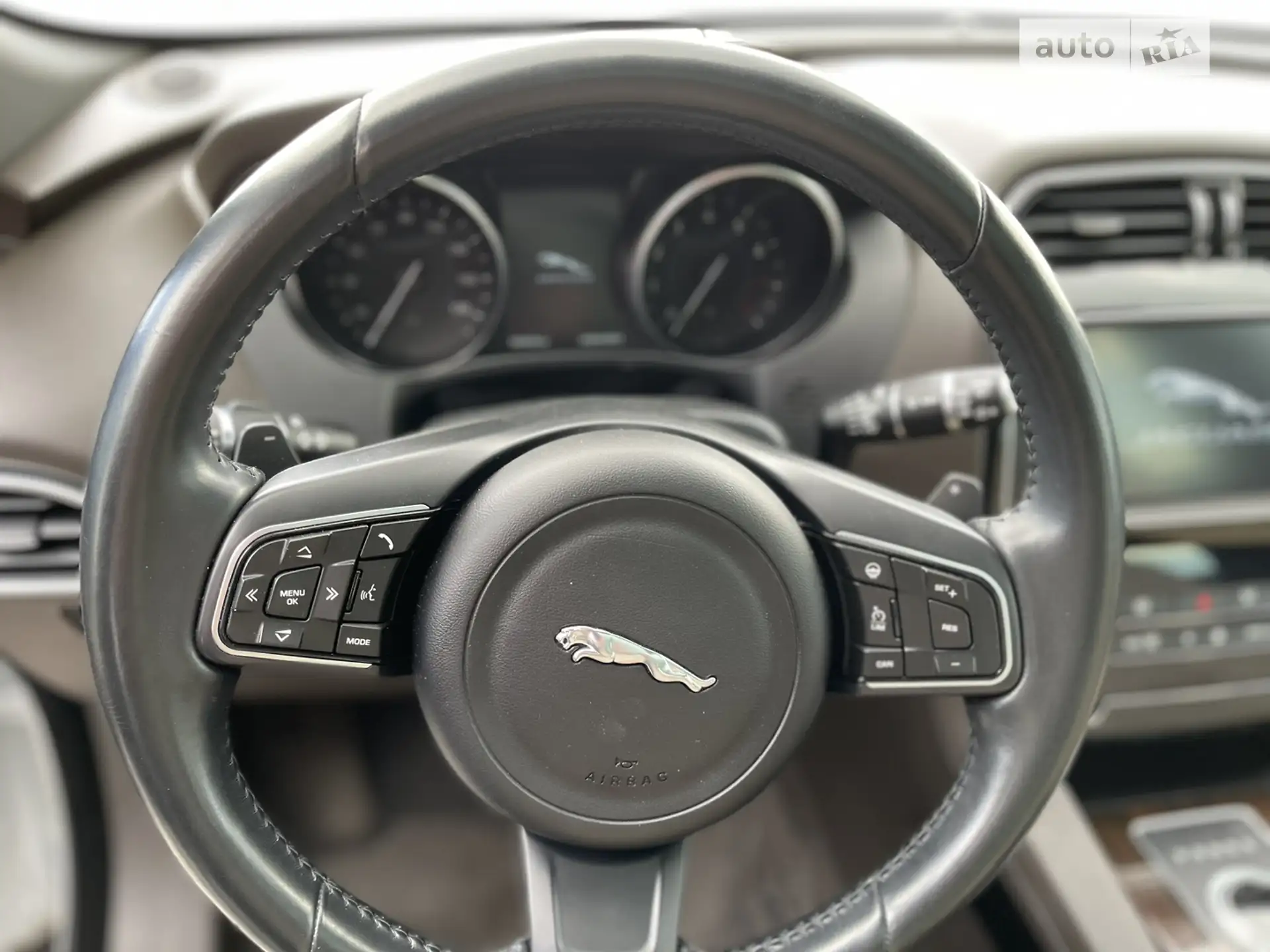 2016 Jaguar F-Pace - мініатюра 34