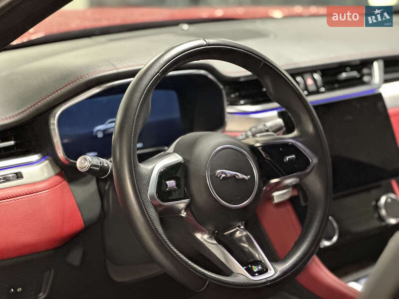 Позашляховик / Кросовер Jaguar F-Pace 2021 в Києві
