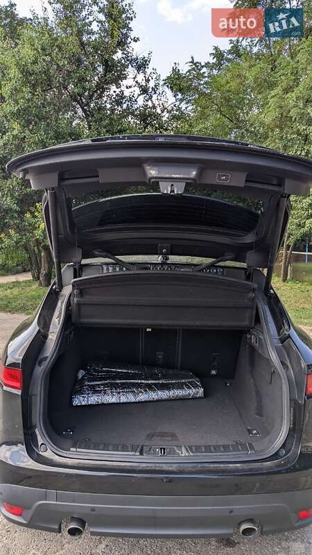 Позашляховик / Кросовер Jaguar F-Pace 2017 в Черкасах фото 9 Позашляховик / Кросовер Jaguar F-Pace 2017 в Черкасах