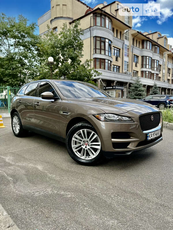 Jaguar F-Pace 2016