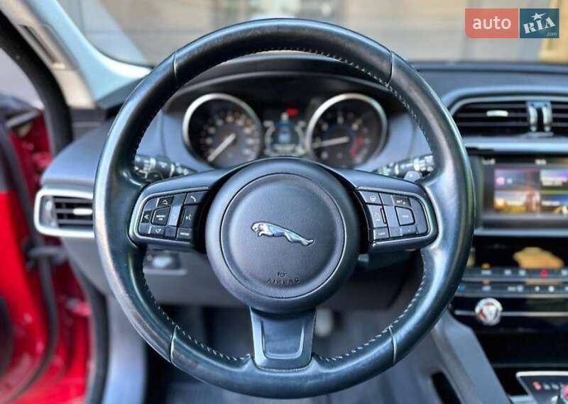 Позашляховик / Кросовер Jaguar F-Pace 2016 в Львові