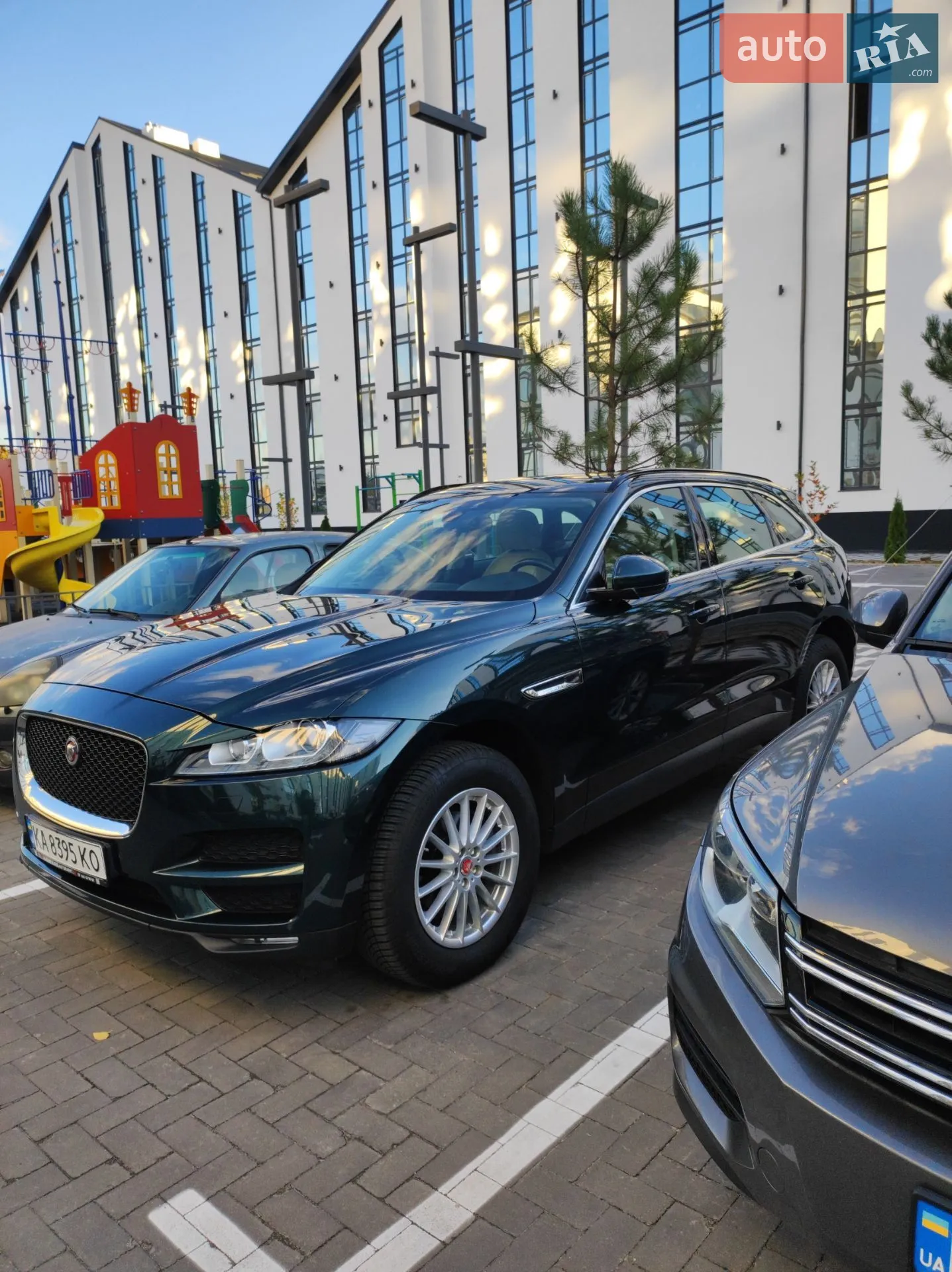 2017 Jaguar F-Pace - фото 1