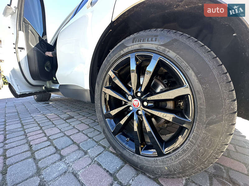 Позашляховик / Кросовер Jaguar F-Pace 2019 в Львові