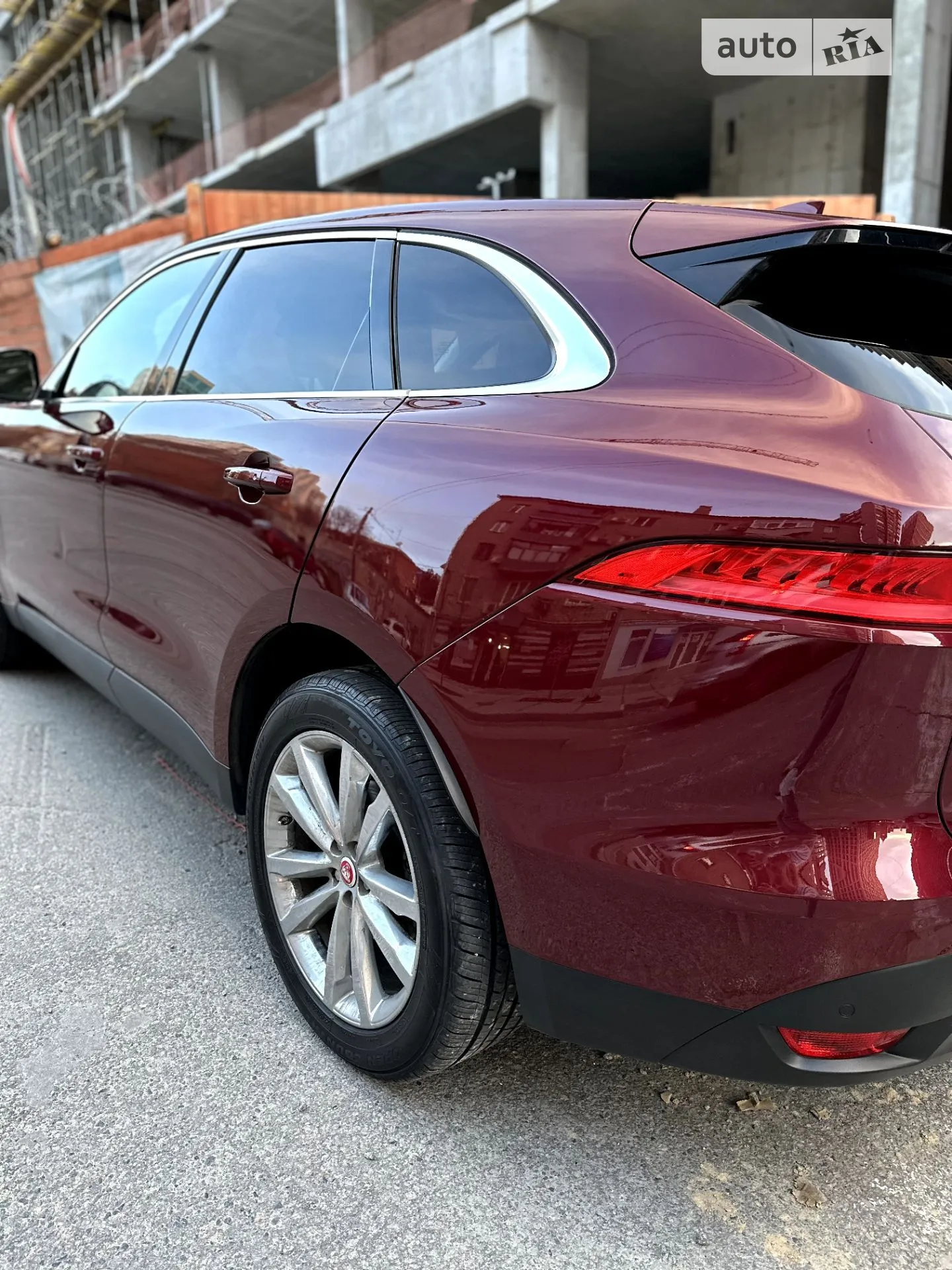 2016 Jaguar F-Pace - мініатюра 3
