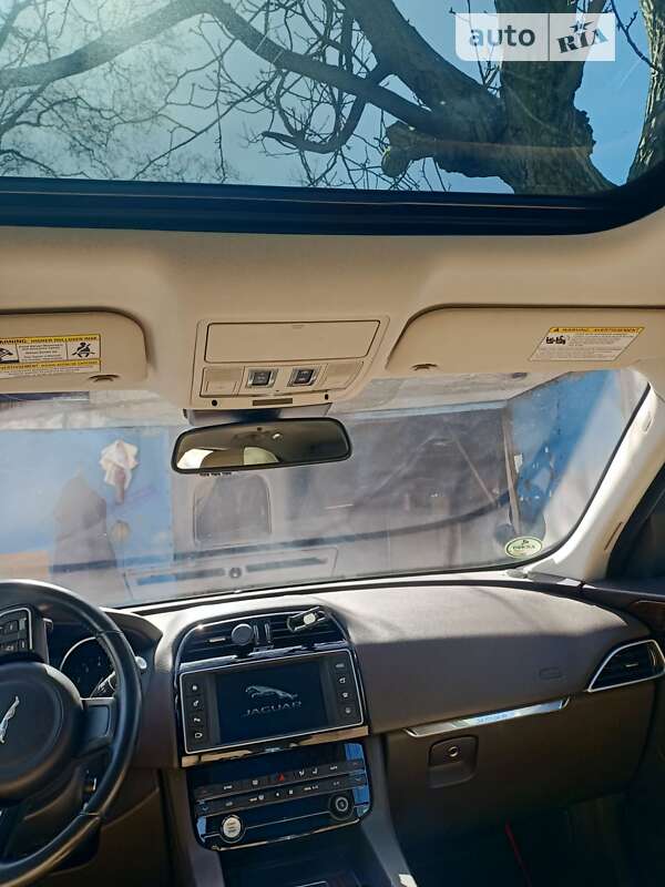 Позашляховик / Кросовер Jaguar F-Pace 2016 в Дніпрі