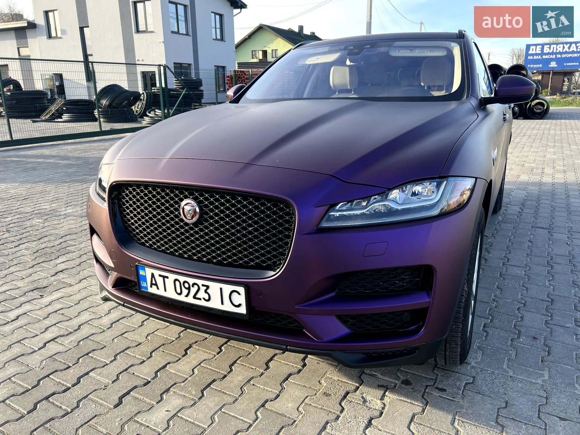 2016 Jaguar F-Pace - мініатюра 2