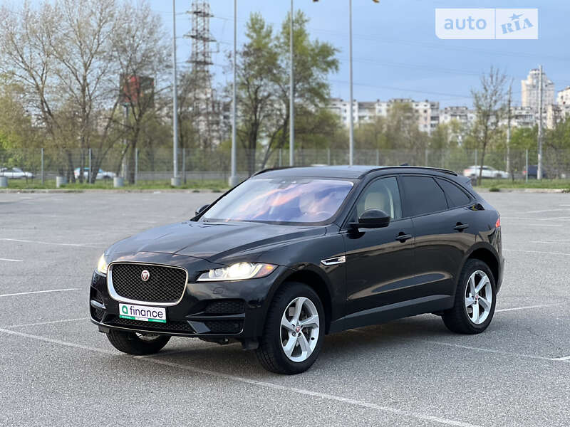 Jaguar F-Pace 2016