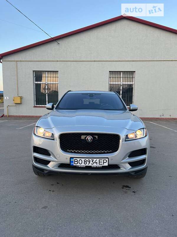 Внедорожник / Кроссовер Jaguar F-Pace 2019 в Тернополе