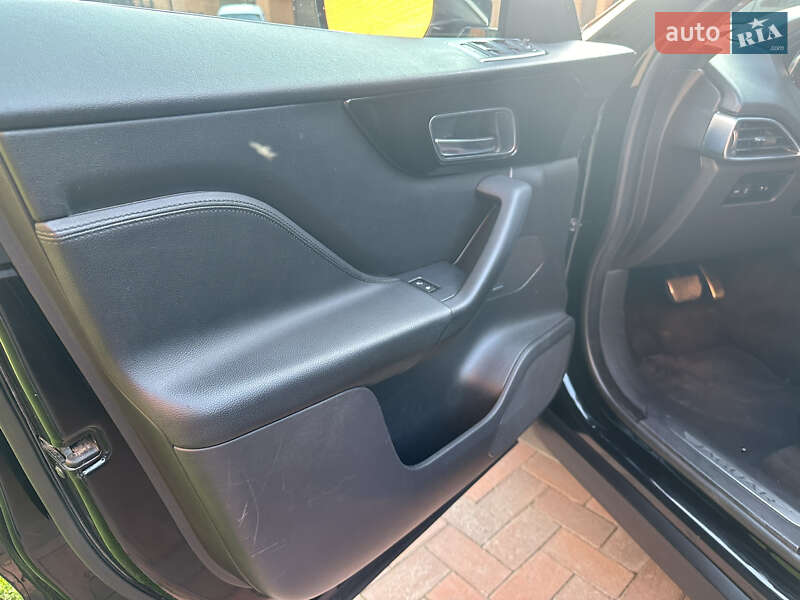 Внедорожник / Кроссовер Jaguar F-Pace 2018 в Киеве