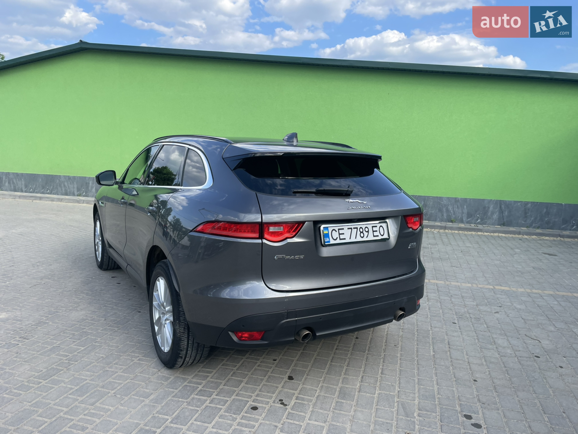 2017 Jaguar F-Pace - мініатюра 4