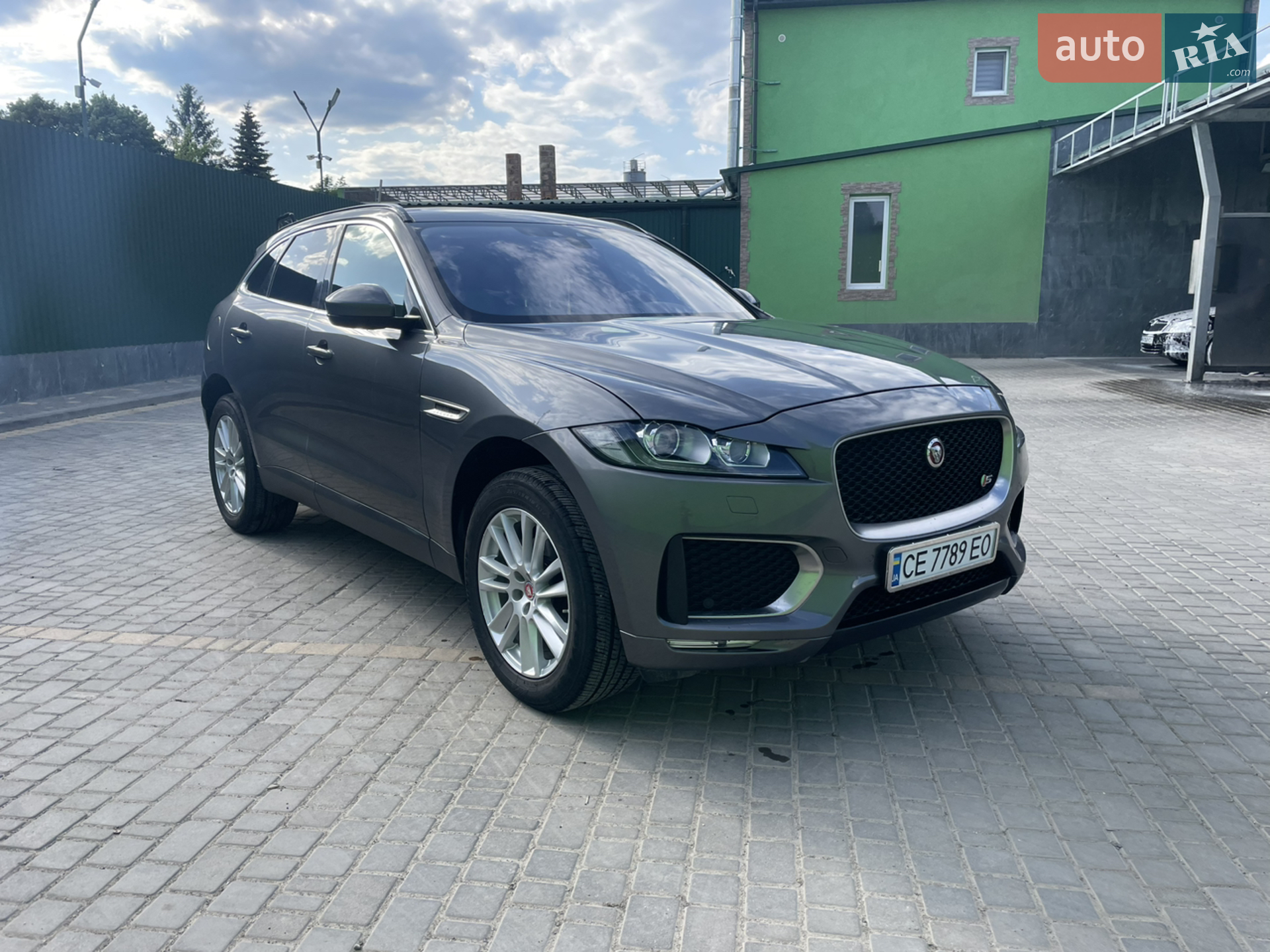 2017 Jaguar F-Pace - мініатюра 30