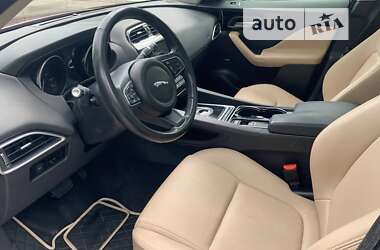 Позашляховик / Кросовер Jaguar F-Pace 2017 в Києві