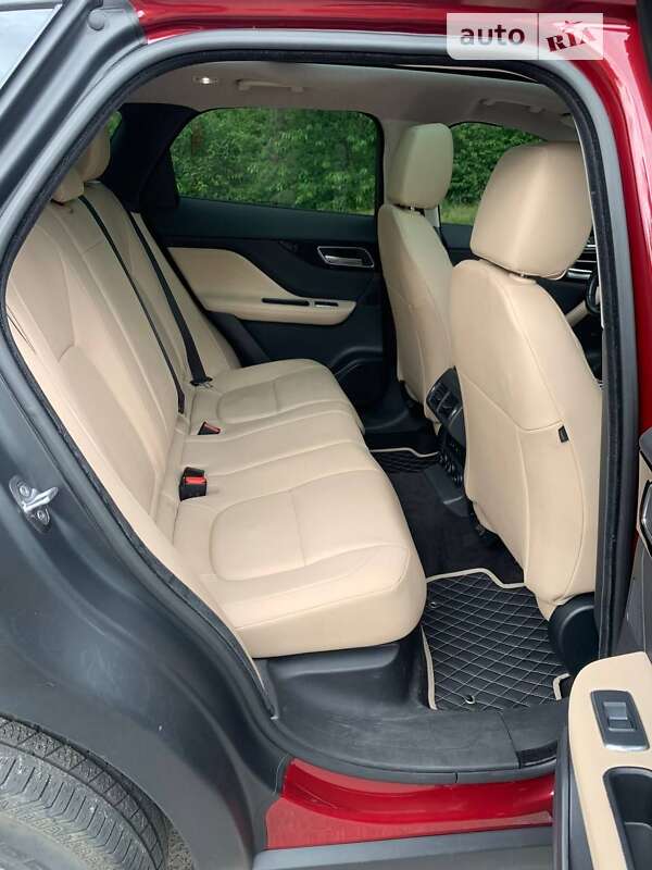 Позашляховик / Кросовер Jaguar F-Pace 2017 в Києві