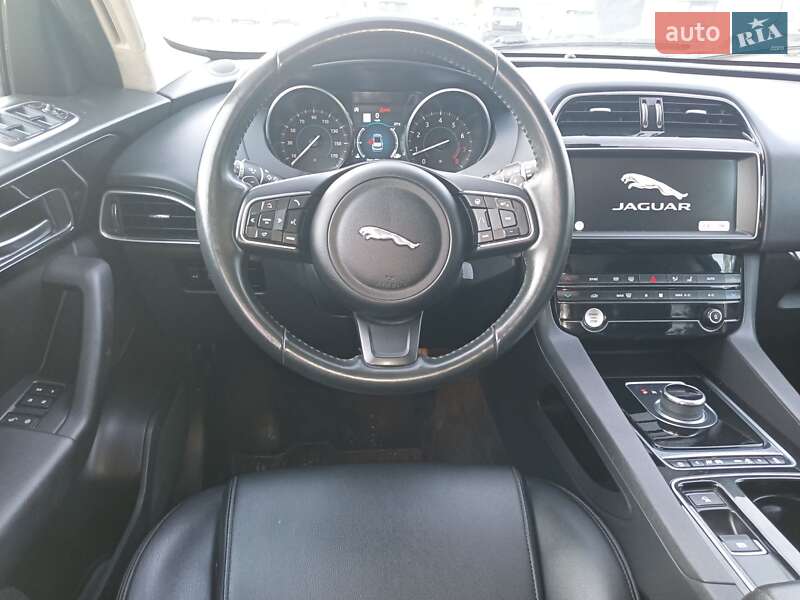 Позашляховик / Кросовер Jaguar F-Pace 2020 в Києві
