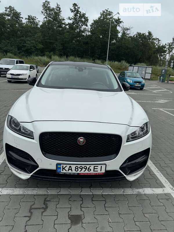 Jaguar F-Pace 2019