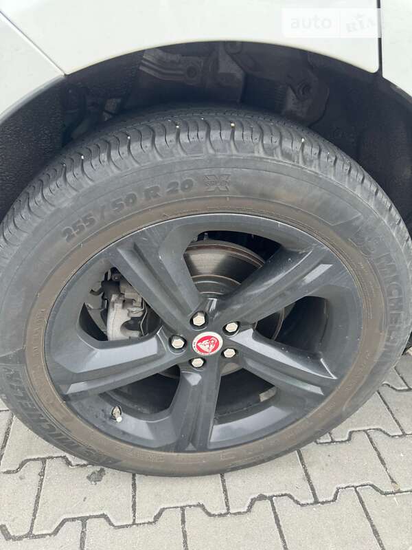 Внедорожник / Кроссовер Jaguar F-Pace 2019 в Киеве фото 10 Внедорожник / Кроссовер Jaguar F-Pace 2019 в Киеве