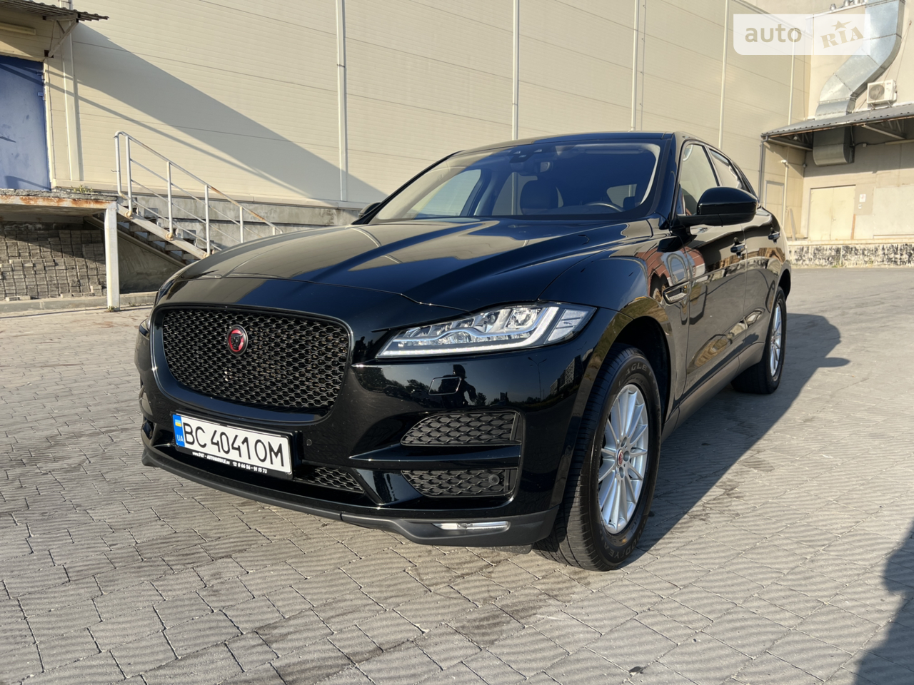 2018 Jaguar F-Pace - мініатюра 32