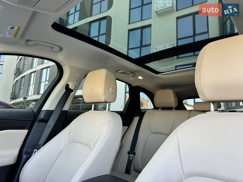 Внедорожник / Кроссовер Jaguar F-Pace 2016 в Львове