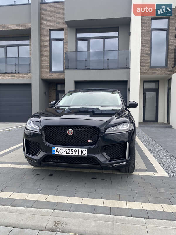 Позашляховик / Кросовер Jaguar F-Pace 2019 в Києві