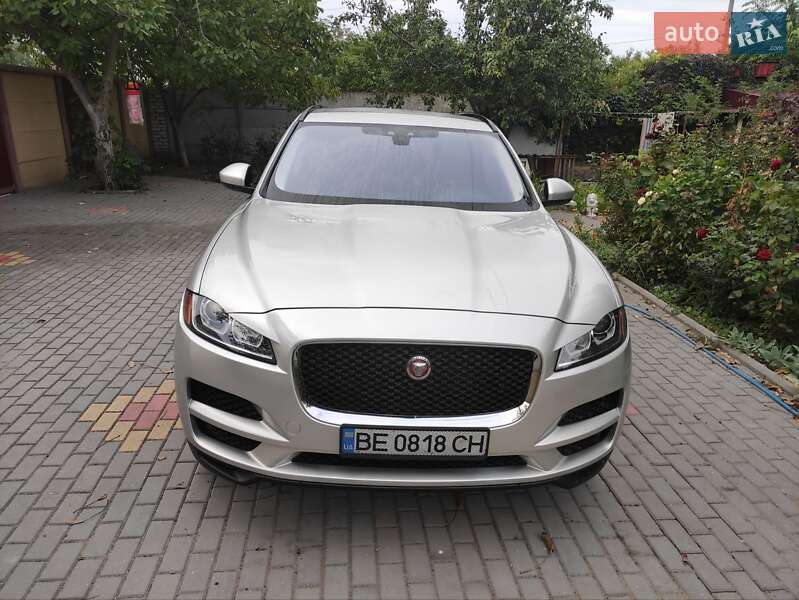 Jaguar F-Pace 2016
