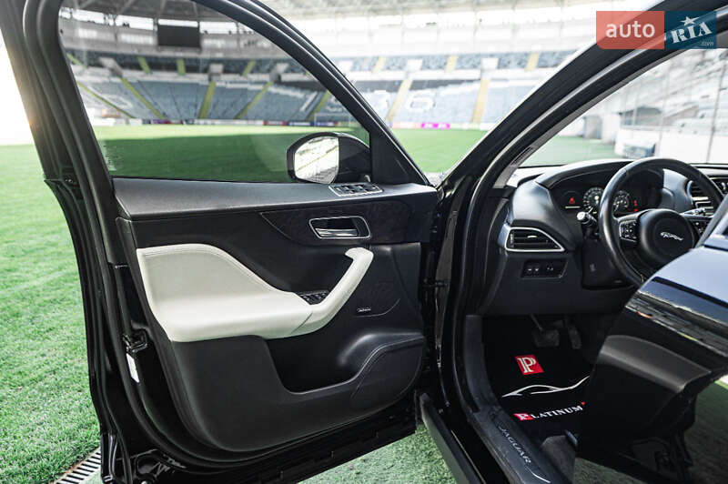 Позашляховик / Кросовер Jaguar F-Pace 2016 в Одесі