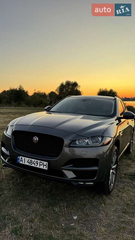 Jaguar F-Pace 2016
