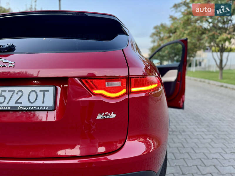 Позашляховик / Кросовер Jaguar F-Pace 2016 в Львові