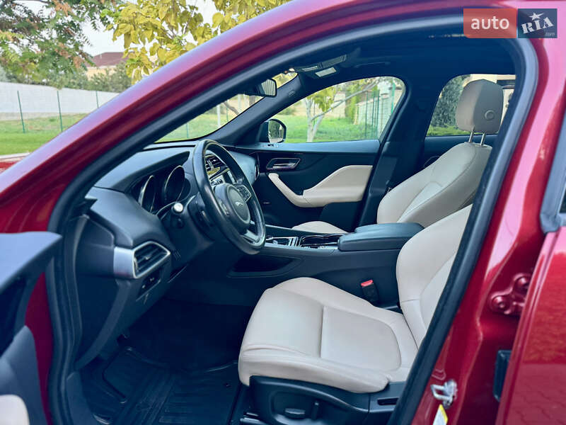 Позашляховик / Кросовер Jaguar F-Pace 2016 в Львові