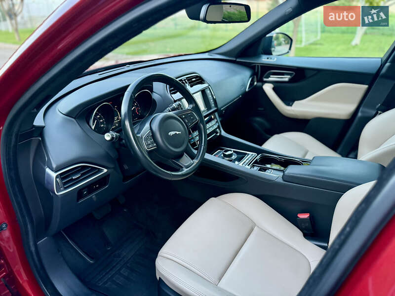 Позашляховик / Кросовер Jaguar F-Pace 2016 в Львові