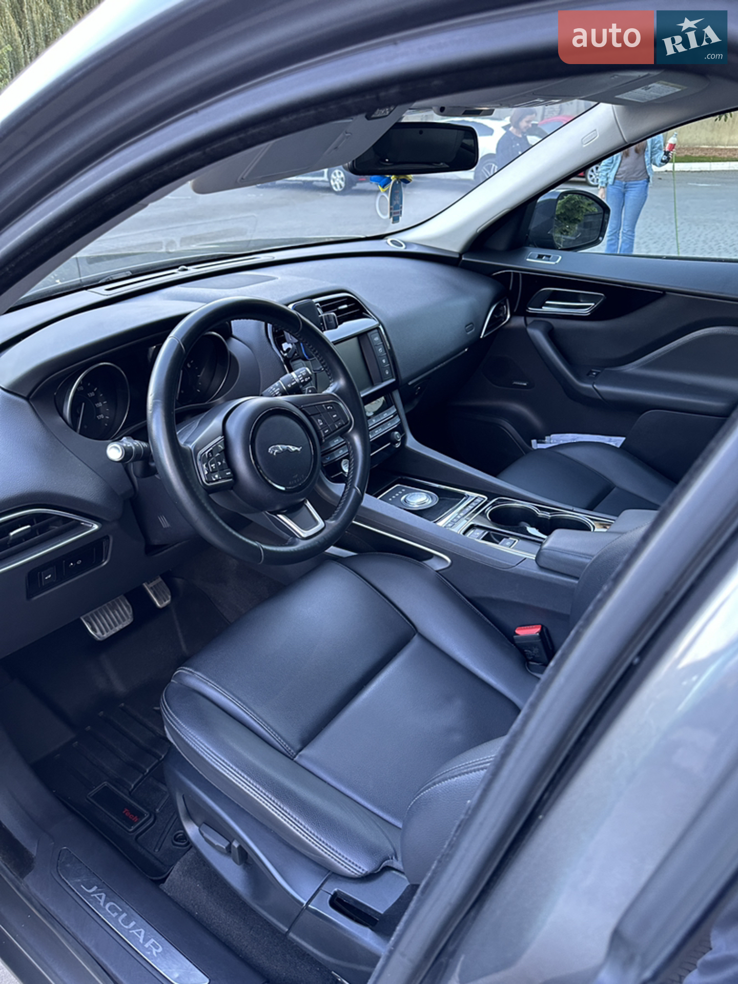 2016 Jaguar F-Pace - мініатюра 20