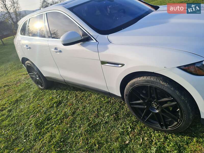 Позашляховик / Кросовер Jaguar F-Pace 2019 в Хусті