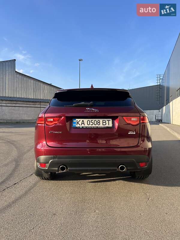 Внедорожник / Кроссовер Jaguar F-Pace 2016 в Киеве