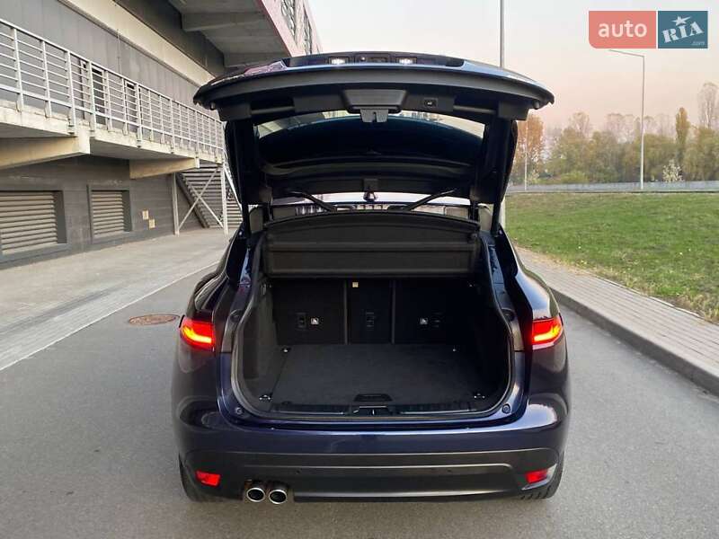 Внедорожник / Кроссовер Jaguar F-Pace 2017 в Одессе