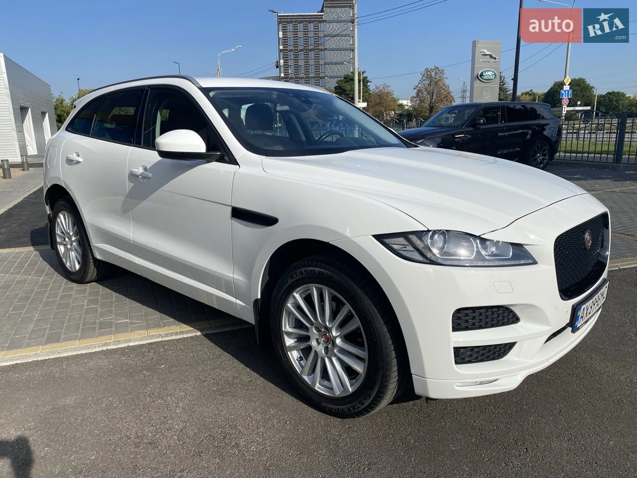 2017 Jaguar F-Pace - мініатюра 19