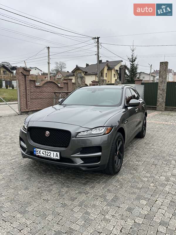 Jaguar F-Pace 2016