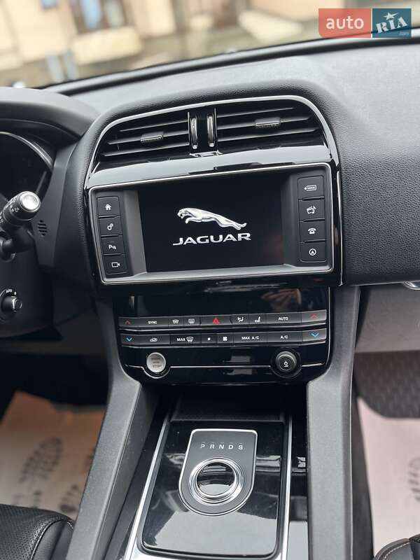 Позашляховик / Кросовер Jaguar F-Pace 2016 в Хмельницькому