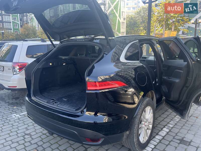 Позашляховик / Кросовер Jaguar F-Pace 2016 в Івано-Франківську