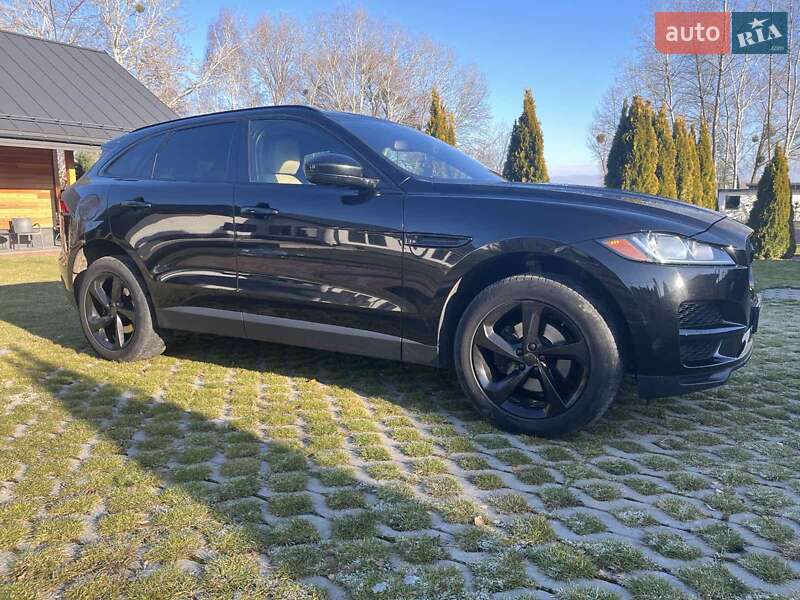 Позашляховик / Кросовер Jaguar F-Pace 2016 в Києві