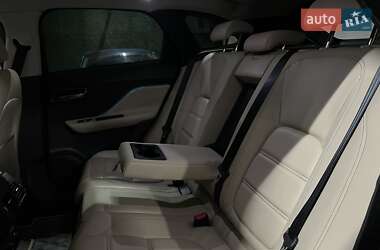 Внедорожник / Кроссовер Jaguar F-Pace 2017 в 