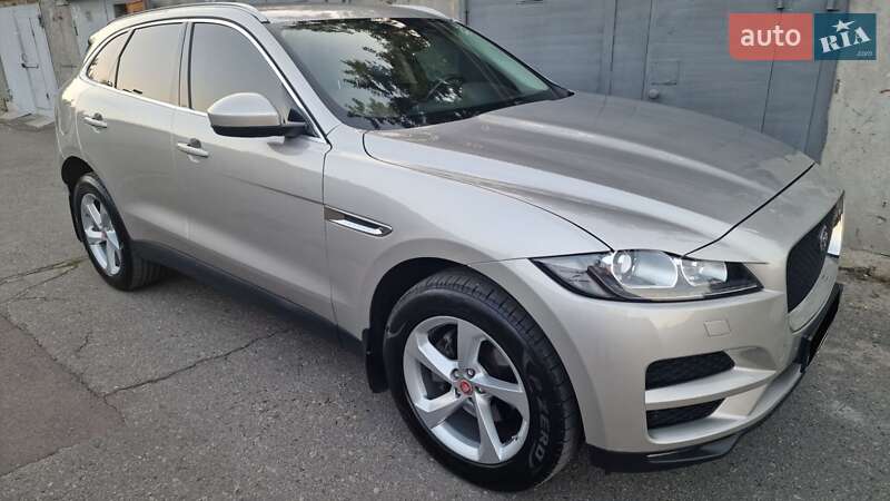 Внедорожник / Кроссовер Jaguar F-Pace 2017 в Киеве