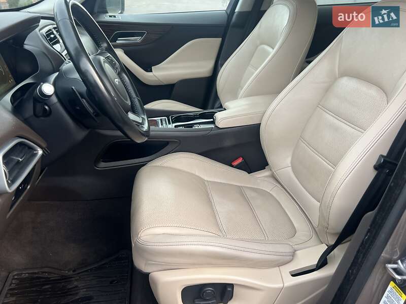 Внедорожник / Кроссовер Jaguar F-Pace 2016 в Киеве фото 35 Внедорожник / Кроссовер Jaguar F-Pace 2016 в Киеве