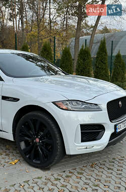 Внедорожник / Кроссовер Jaguar F-Pace 2018 в 