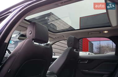 Внедорожник / Кроссовер Jaguar F-Pace 2017 в 